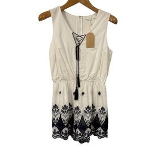 Blu Pepper Women's Sleeveless Blue White Romper M Embroidered Hem Coastal Resort